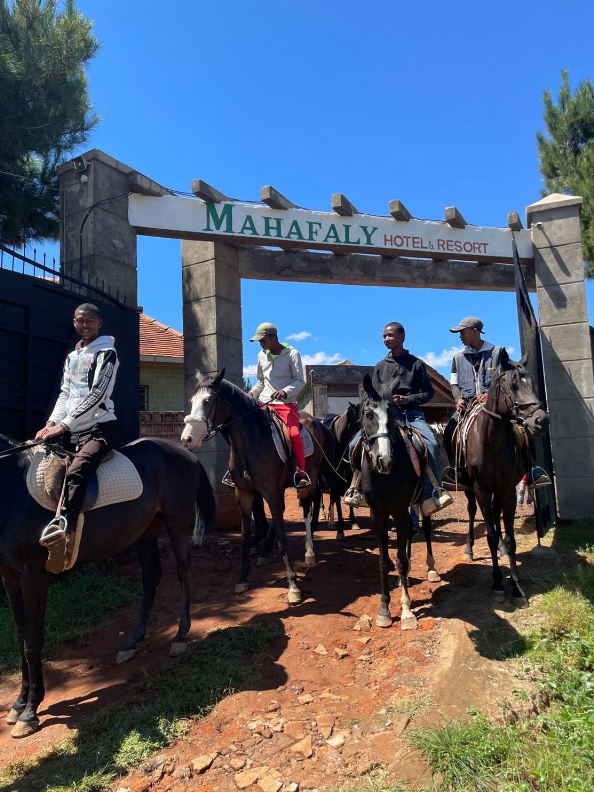 Mahafaly Hotel & Resort Antsirabe Kültér fotó