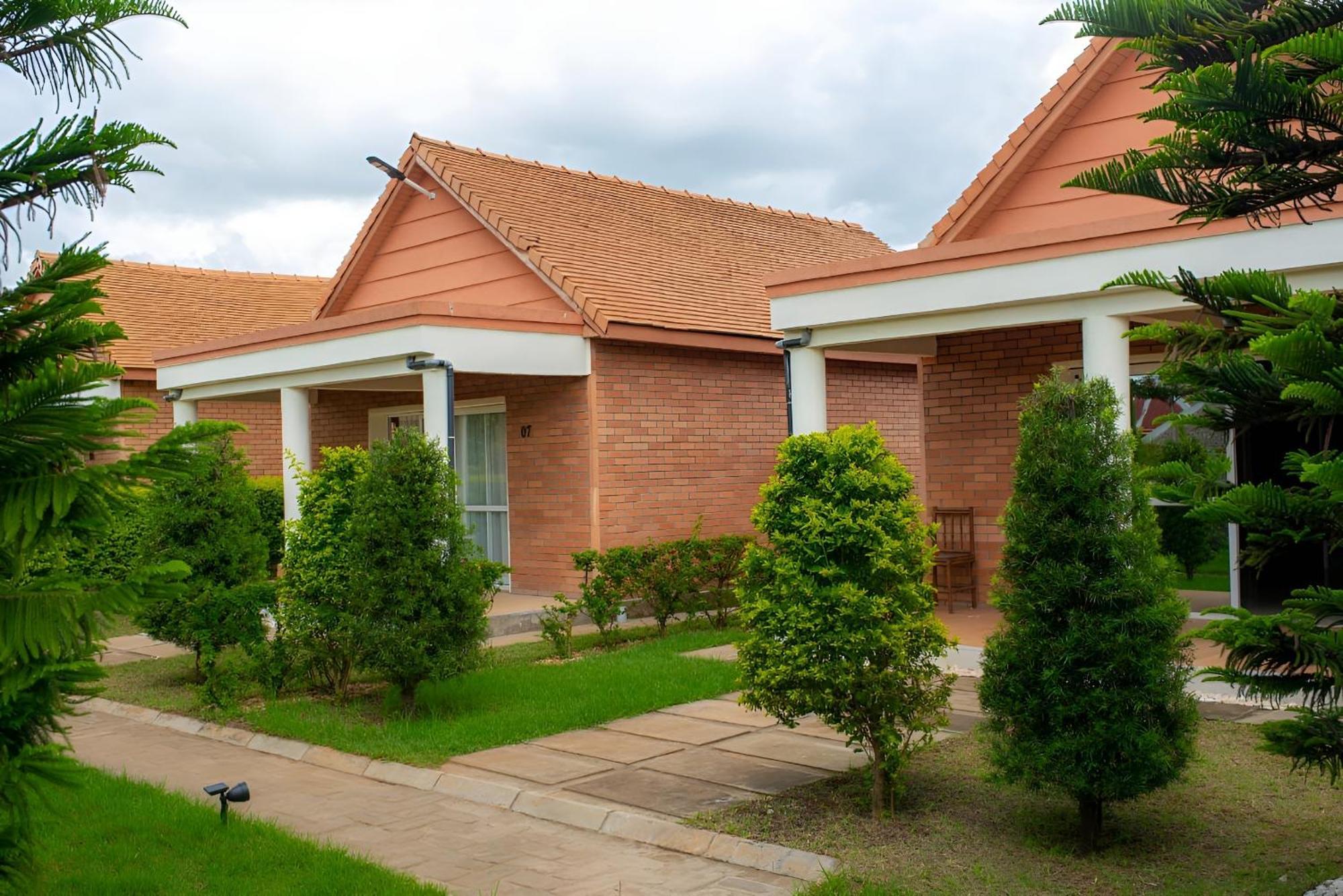 Mahafaly Hotel & Resort Antsirabe Kültér fotó
